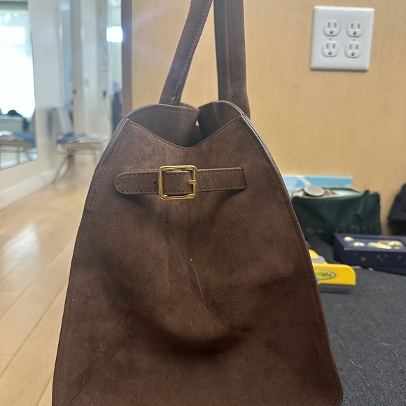 Chic Brown Faux Suede bag - Picture 2 of 3